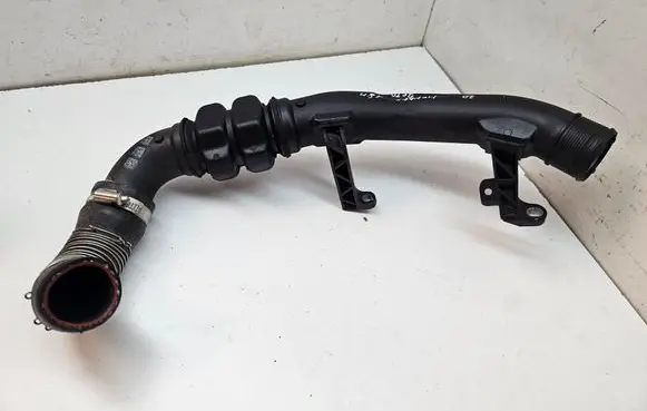 Intercooler hose/pipe