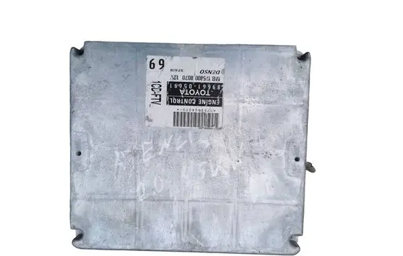 Toyota Avensis T250 Engine control unit/module 8966105691 MB1758008070
