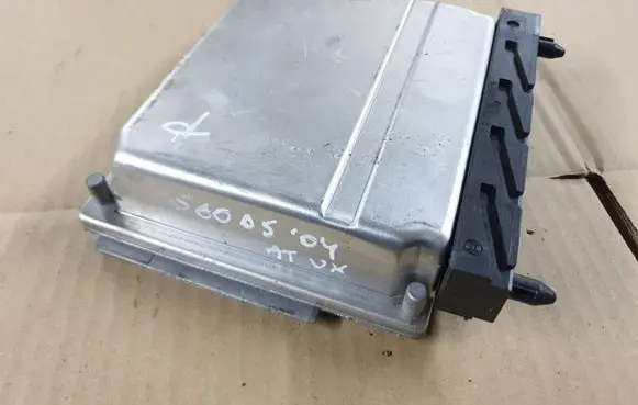 Volvo S60 Engine control unit/module 0281011078 30637733A 0000078231