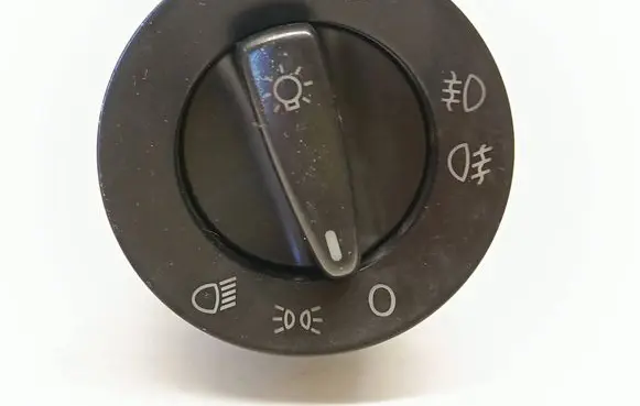 Volkswagen Polo Light switch 1C0941531A 052031