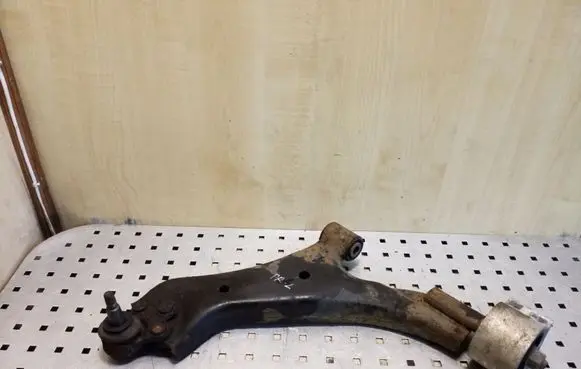 Chevrolet Captiva Front lower control arm/wishbone