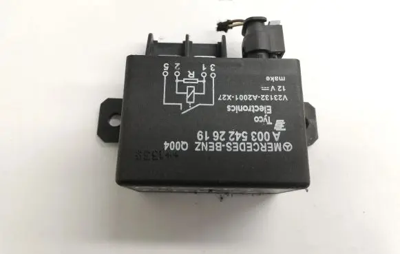 Mercedes-Benz C W204 Other relay A0035422619