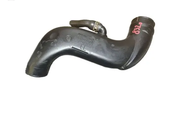 Opel Zafira B Intercooler hose/pipe 55560229 329788454