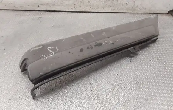Rear bumper corner part panel trim