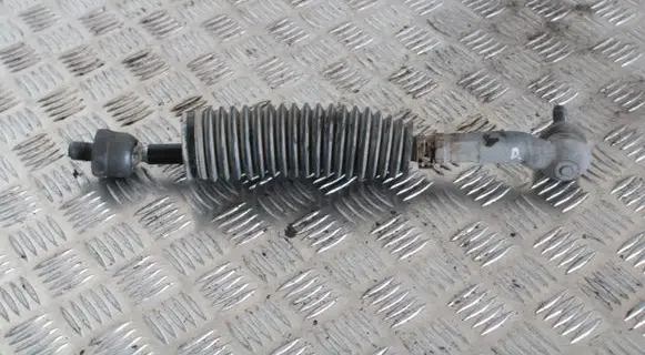 Volkswagen PASSAT B7 Steering tie rod 