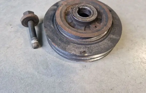 Nissan Patrol Y61 Crankshaft pulley