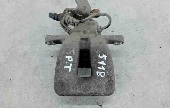 Volkswagen Touran I Rear brake caliper 