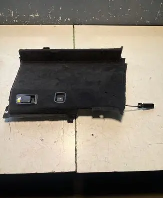 BMW 5 F10 F11 Trunk/boot lower side trim panel 9168496 52107010