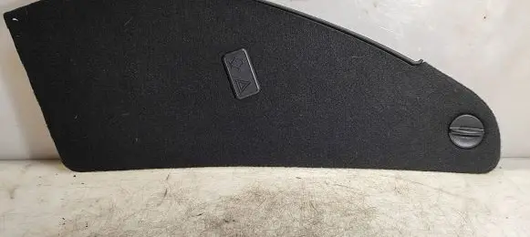 Trunk/boot lower side trim panel