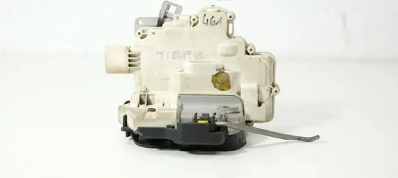 Audi A6 S6 C6 4F Rear door lock 4F0839015
