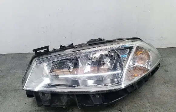 Renault Megane II Headlight/headlamp 085511142L