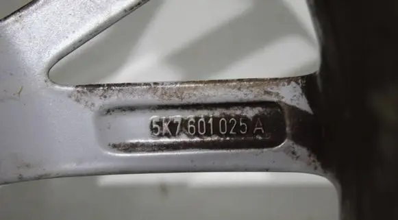 Volkswagen Golf VI R17 alloy rim 5K7601025A