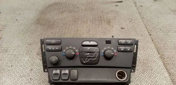Volvo S60 Climate control unit 30746022