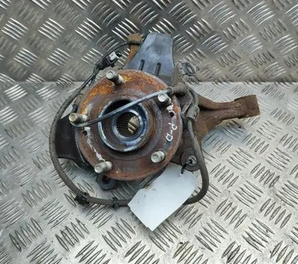 Front wheel hub