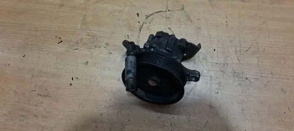 Mercedes-Benz ML W164 Power steering pump A0054660201