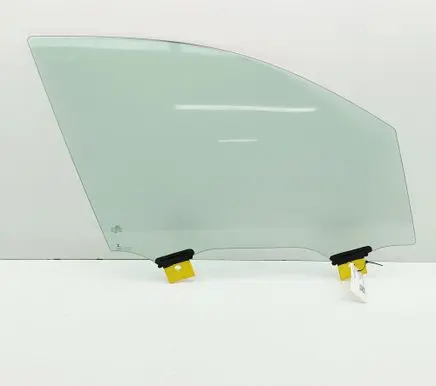 Audi Q7 4M Front door window glass four-door 4M0845022