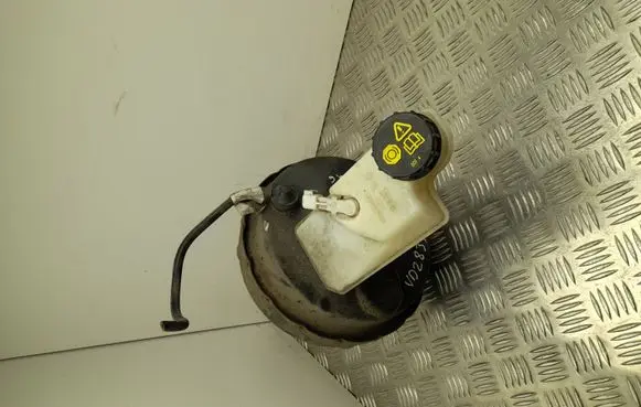 Ford Kuga I Master brake cylinder 8V412B195AG