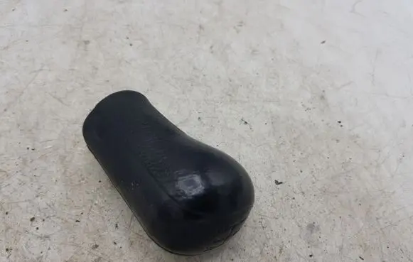Toyota Avensis Verso Gear lever shifter trim leather/knob NOCODE