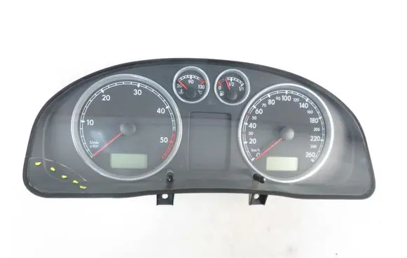Volkswagen PASSAT B5.5 Speedometer (instrument cluster) 3B0920807A