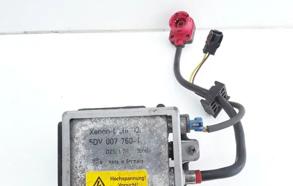 Mercedes-Benz E W210 Headlight ballast module Xenon 5DV0077601