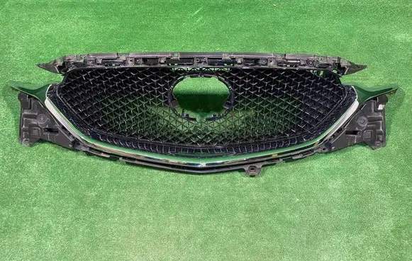 Mazda CX-5 II Front bumper upper radiator grill KB8B-50712