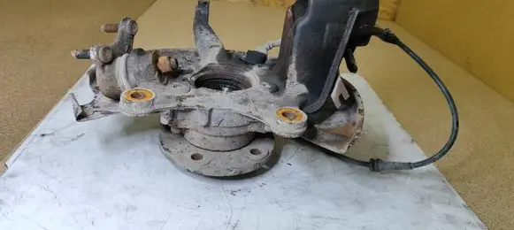 Seat Toledo III (5P) Front wheel hub