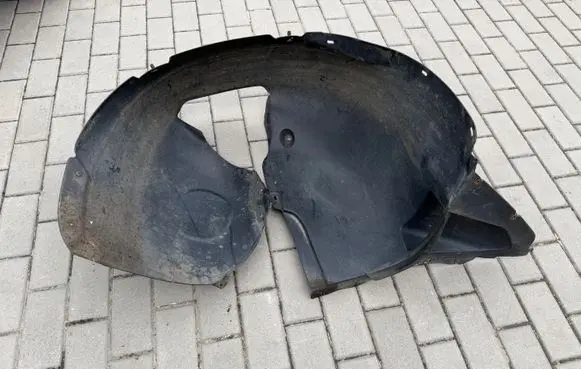 Volkswagen Scirocco Front wheel arch liner splash guards 1K8805912A
