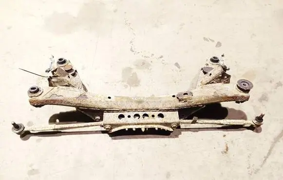 Toyota Avensis T250 Rear subframe 