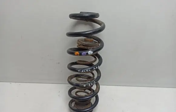 Volkswagen Tiguan Rear coil spring