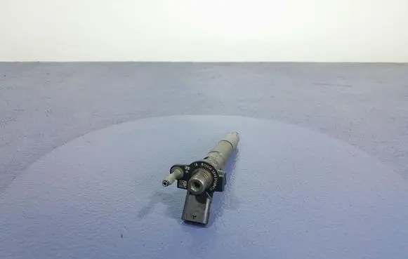 Fuel injector
