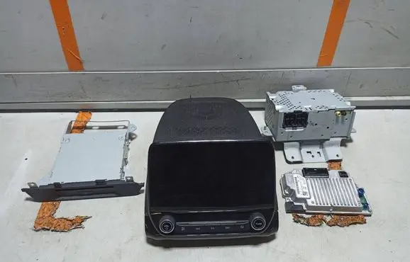 Ford Ecosport Radio/CD/DVD/GPS head unit HX7T18C815VT KN1T14G371PGE K1BT18B955FC