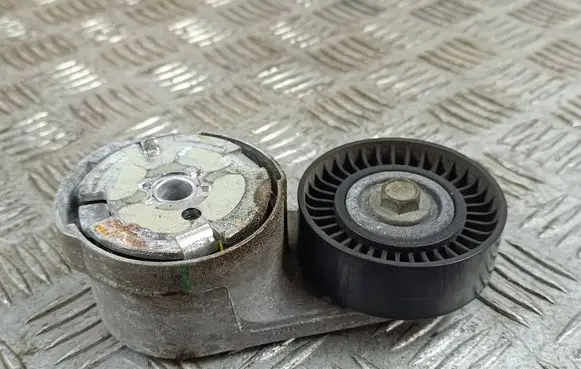 Jeep Grand Cherokee WL Generator/alternator belt tensioner 05281266AA