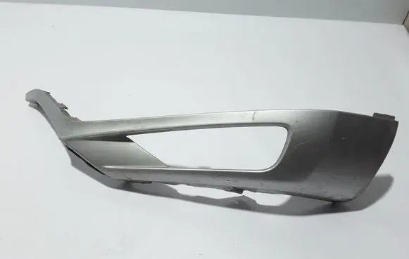 Volvo XC90 Front bumper splitter molding 31383800