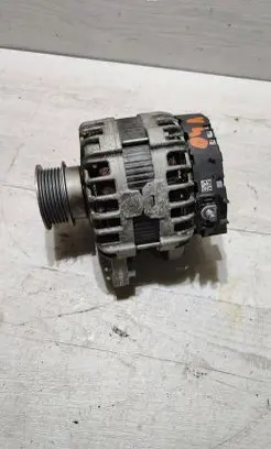Volvo V40 Generator/alternator 31489212