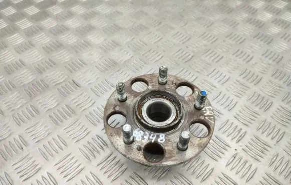 Honda FR-V Front wheel ball bearing HU82158
