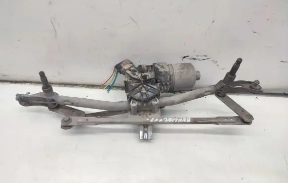 Citroen Berlingo Front wiper linkage 