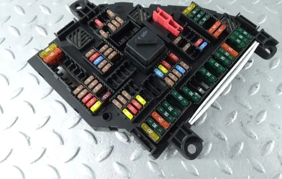 BMW 5 F10 F11 Fuse box set 9234423 923442301