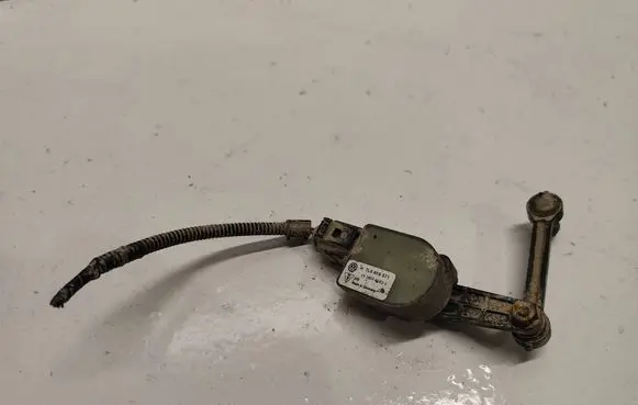 Volkswagen Touareg I Headlight/headlamp level sensor 7L6616571 15160100522