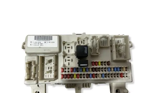 Ford Focus Fuse module 4M5T14A073AG