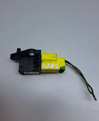 Volkswagen PASSAT B6 Airbag deployment crash/impact sensor 8K0973323s 04708 427S