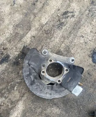 Volvo V70 Front wheel hub spindle knuckle