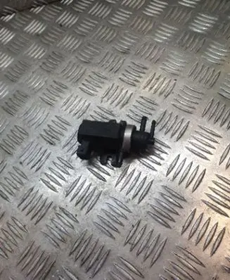 Valve vacuum