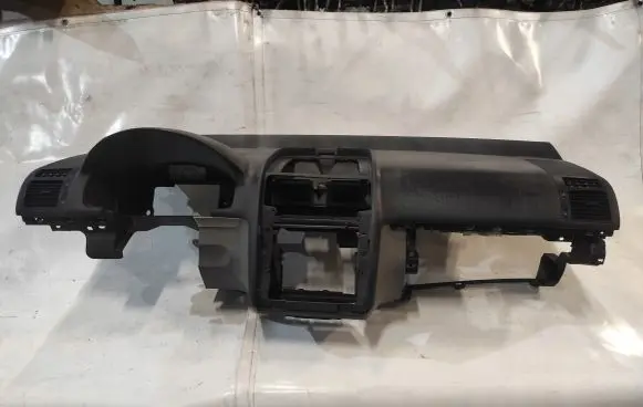 Volkswagen Touran I Dashboard