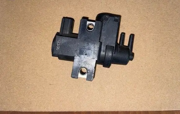 Honda Civic XI Vacuum valve 70420811