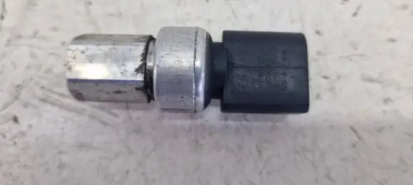 Air conditioning (A/C) pressure sensor
