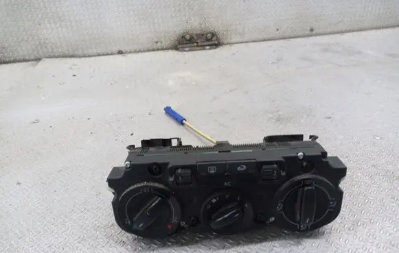 Volkswagen Caddy Climate control unit