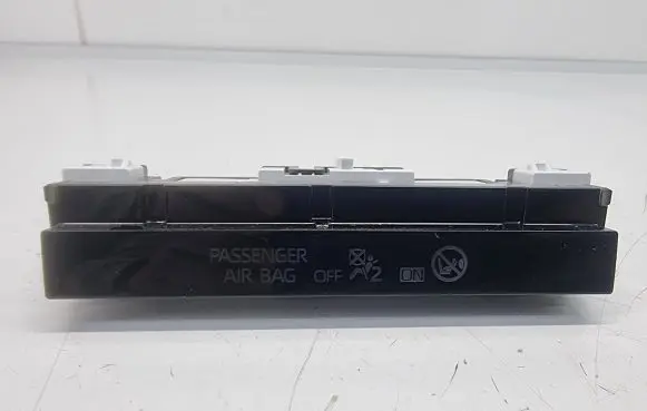 Toyota RAV 4 (XA50) Passenger airbag on/off switch 8395042520