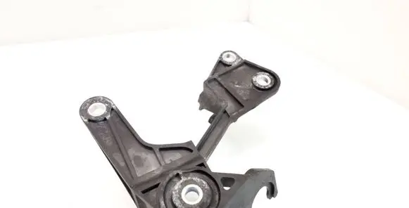 Volvo XC60 Gear shift cable bracket 31325391