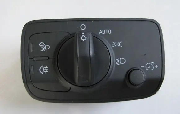 Audi A3 S3 A3 Sportback 8P Central console control unit 8V0941531AQ