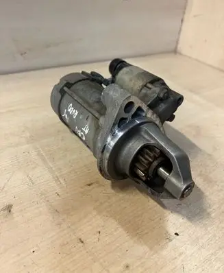 Honda CR-V Starter motor 4380000070